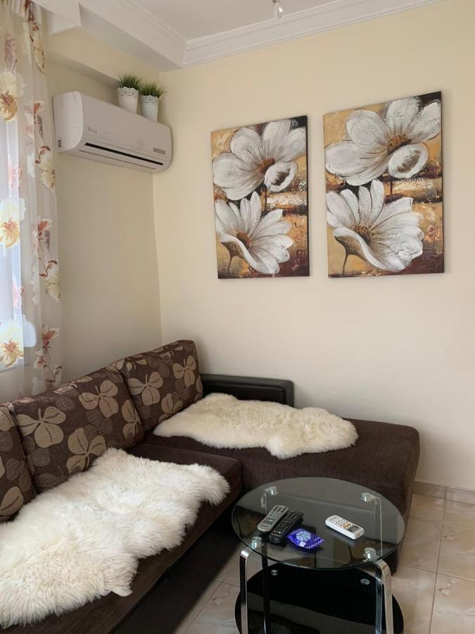 Myparalia Apartament ***** Extérieur photo